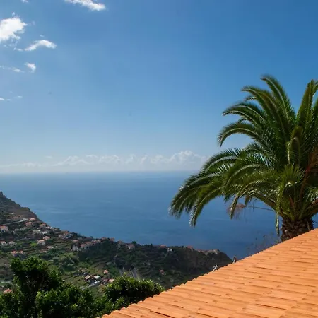 Unique House - Pool, Terrace & Amazing View *