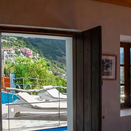 Unique House - Pool, Terrace & Amazing View