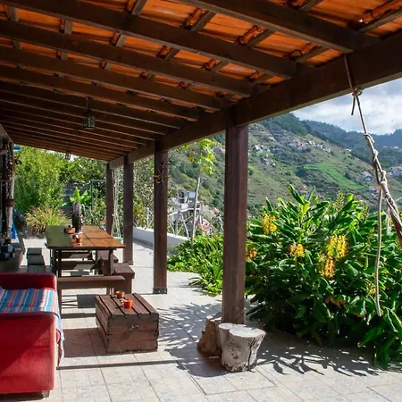 Unique House - Pool, Terrace & Amazing View * Ribeira Brava